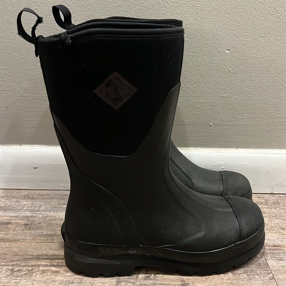 Women’s size 7 muck boots - chore - Picture 2 of 6